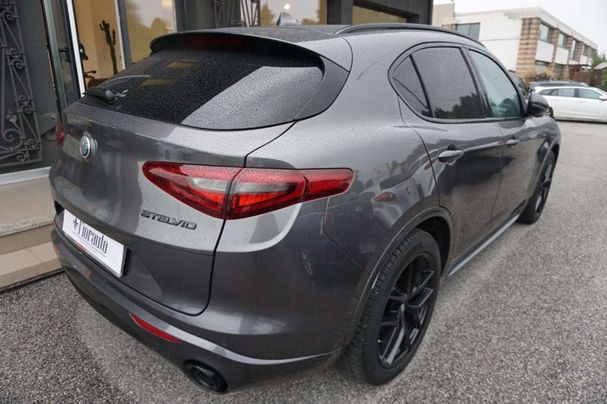 Alfa Romeo Stelvio 2.2 AT8 Q4 154 kW image number 3