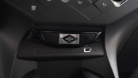 Car image 38