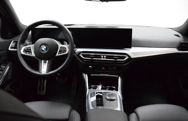 BMW 340i xDrive Touring 275 kW image number 4