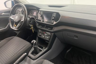 Car image 21