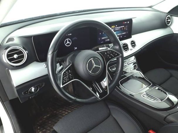 Mercedes-Benz E 220 d T 143 kW image number 10