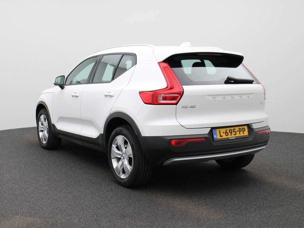 Volvo XC40 T2 Momentum 95 kW image number 4