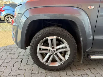 Car image 33
