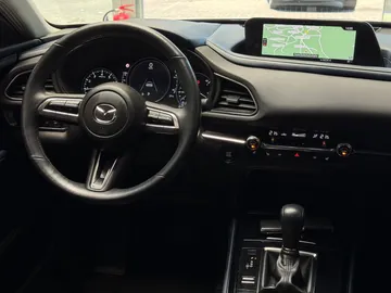 Car image 33