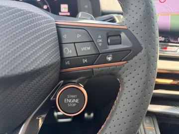 Car image 33