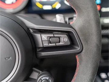 Car image 49