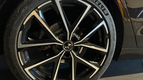 Car image 38