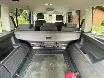 Car image 29
