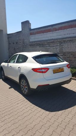 Maserati Levante S 316 kW image number 4