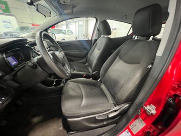 Car image 12