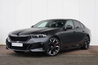 Car image 40