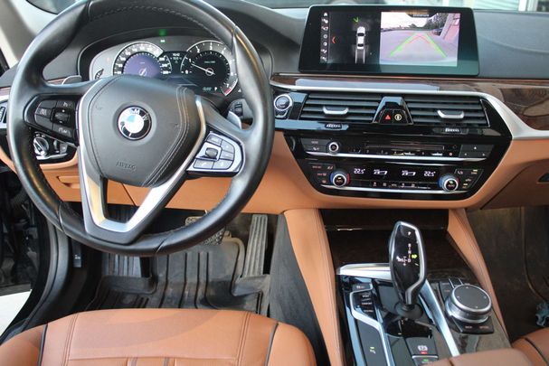 BMW 520i 135 kW image number 9