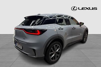 Car image 2