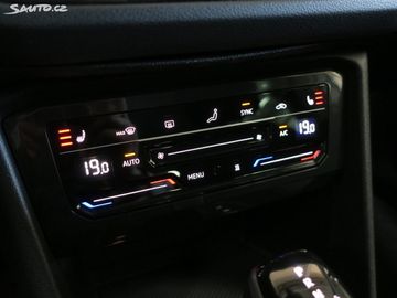 Car image 33