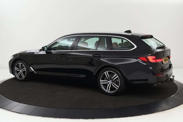 BMW 520i Touring 135 kW image number 2