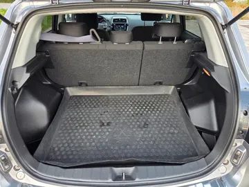 Car image 48