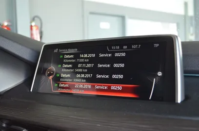 Car image 33