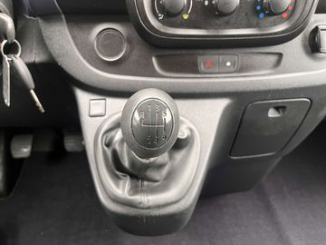 Car image 33