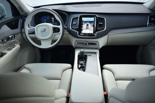 Volvo XC90 AWD 173 kW image number 11