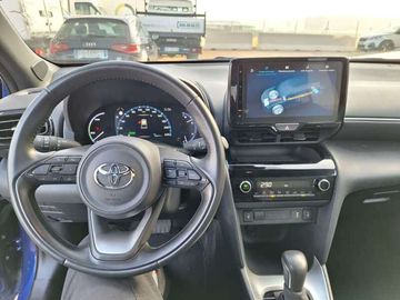 Car image 11