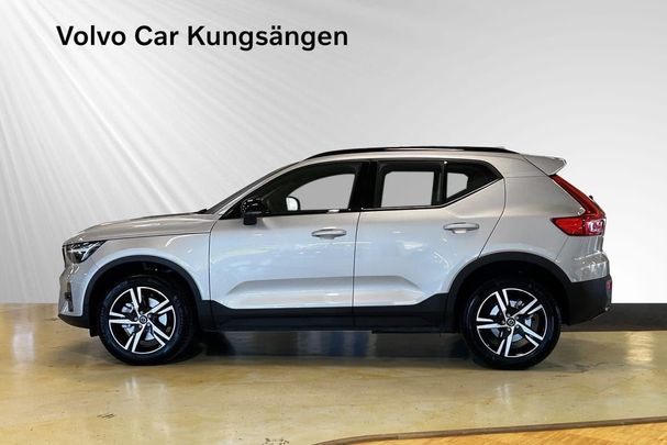 Volvo XC40 B4 Plus Dark 147 kW image number 4