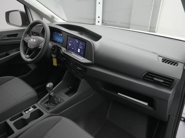 Car image 32