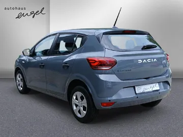 Car image 5
