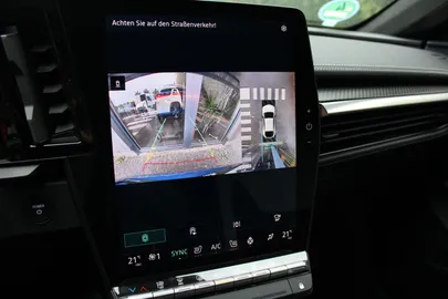 Car image 25