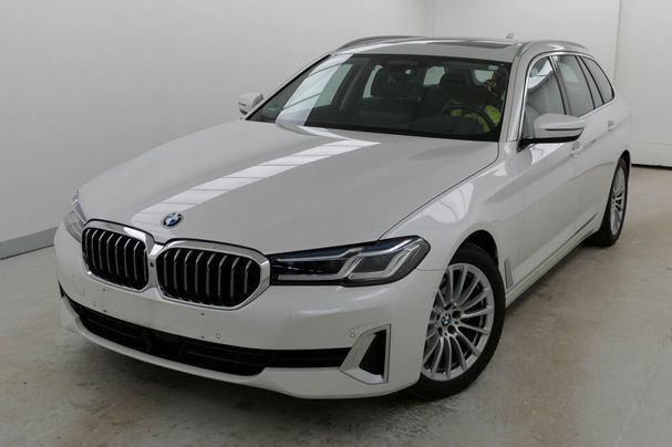 BMW 520i Touring 135 kW image number 1