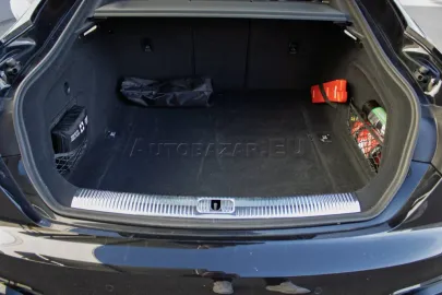 Car image 47