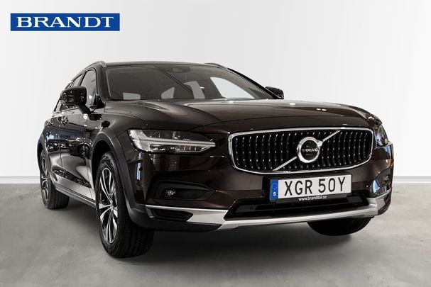 Volvo V90 Cross Country B4 Diesel AWD 147 kW image number 2