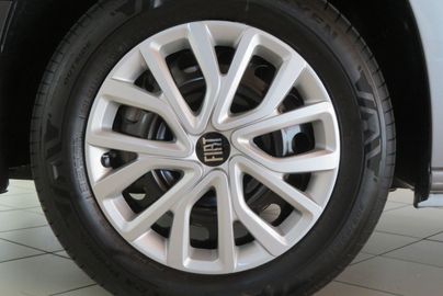 Car image 31