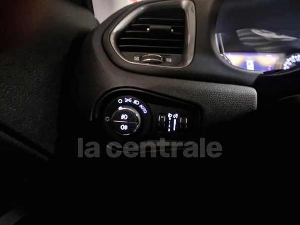 Jeep Renegade 1.3 Limited 110 kW image number 10