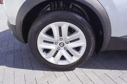 Car image 32