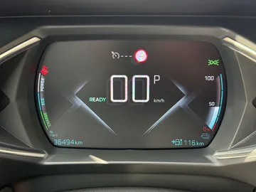 Car image 28