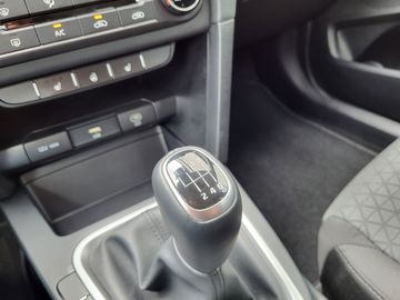 Car image 23