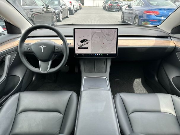 Tesla Model 3 Plus 239 kW image number 8