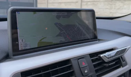 Car image 28