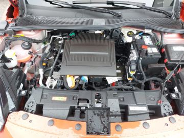 Car image 19