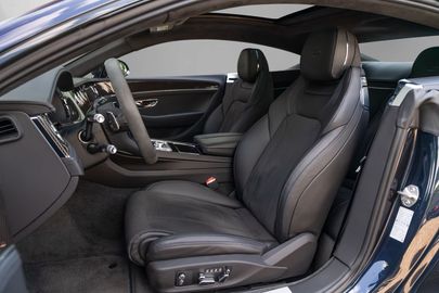 Car image 29