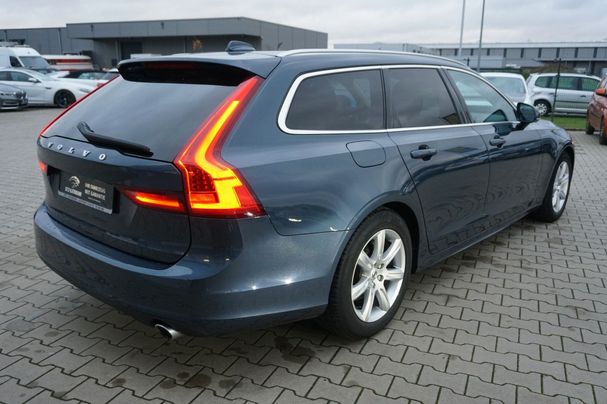 Volvo V90 D4 Momentum 140 kW image number 9