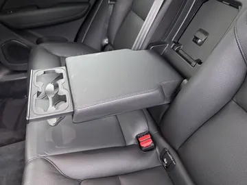 Car image 41