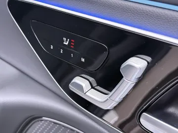 Car image 50