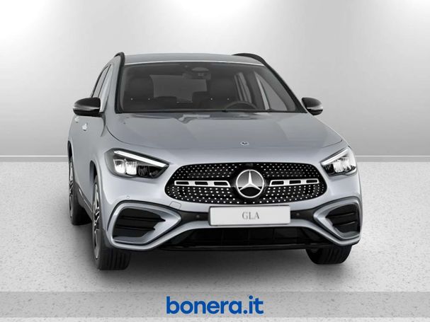 Mercedes-Benz GLA 180 d 85 kW image number 2