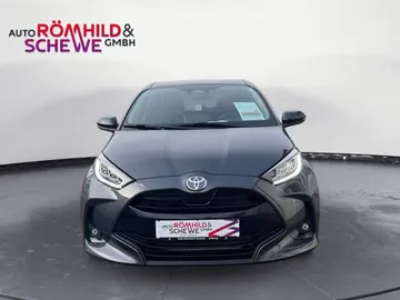 Car image 4