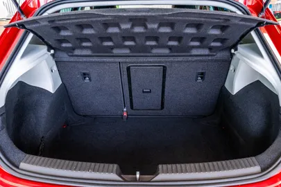 Car image 37