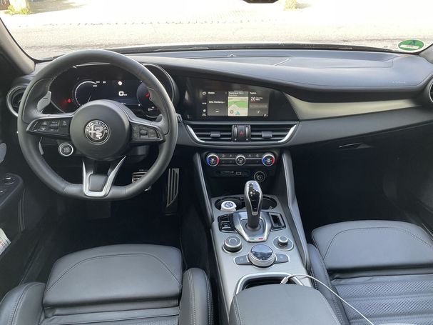 Alfa Romeo Giulia Q4 206 kW image number 8