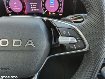 Car image 40