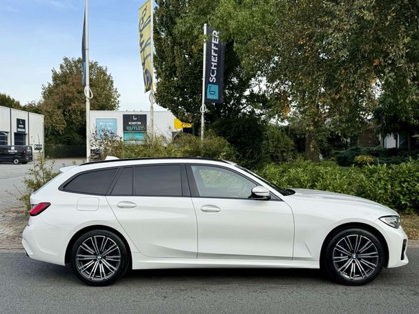 BMW 330e Touring M Sport xDrive 215 kW image number 11