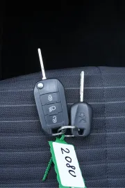 Car image 29